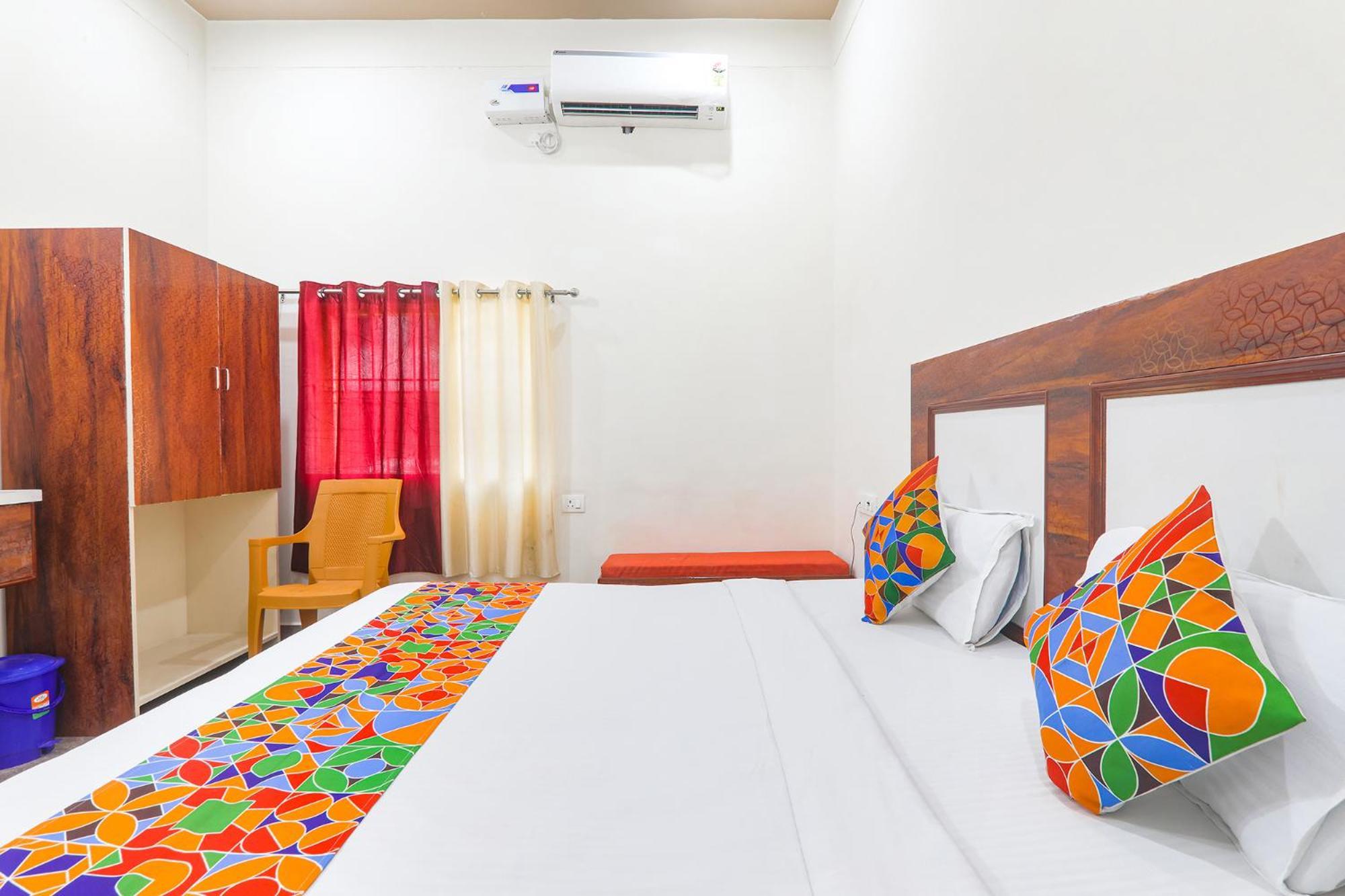 Fabhotel Shree Venkatesh Nileyam Ayodhya Ngoại thất bức ảnh